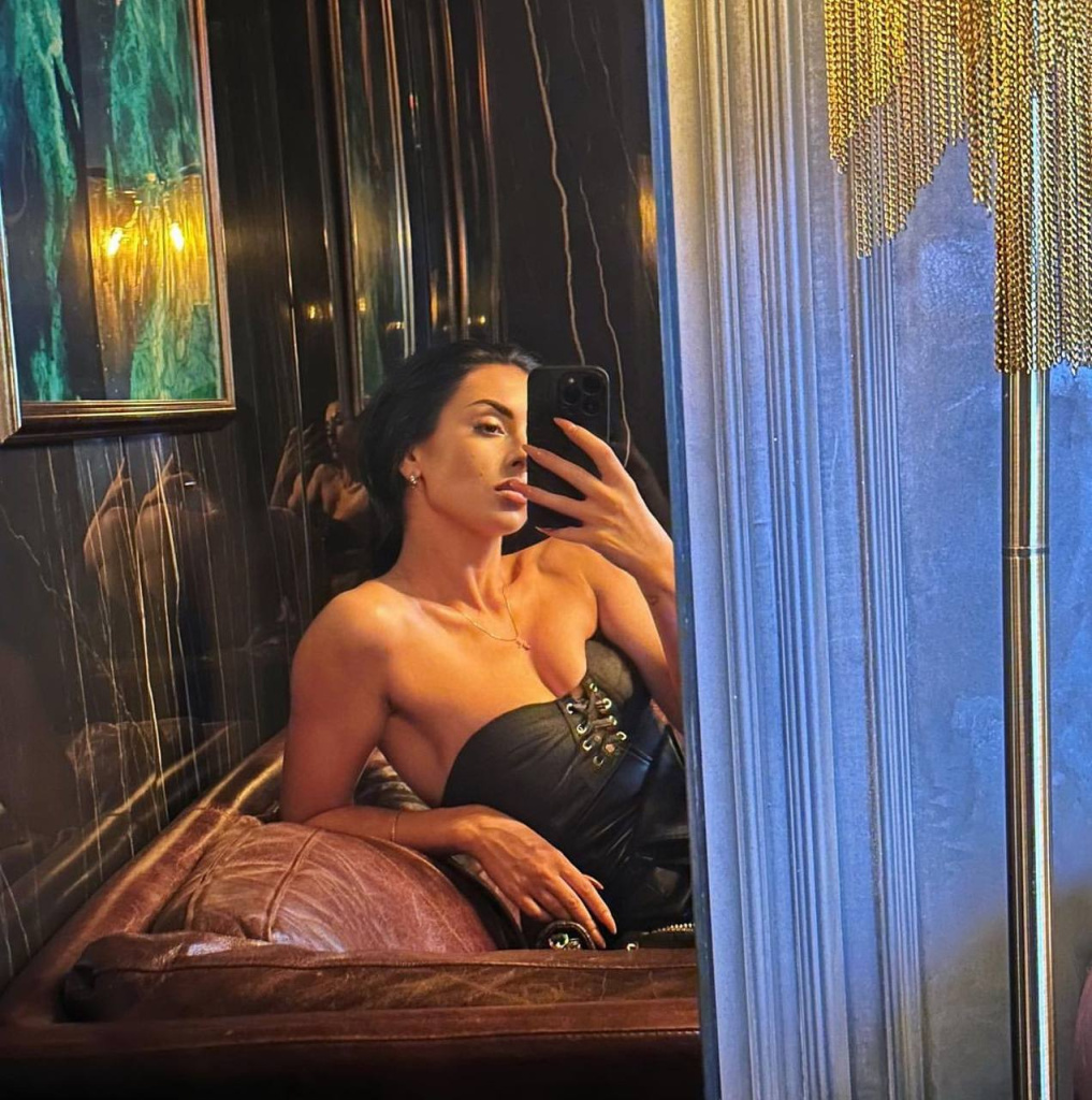 photo1718524665 (1).jpeg